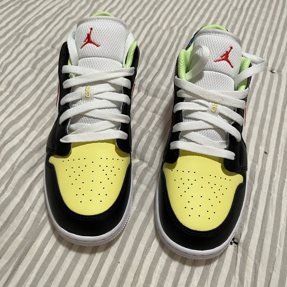 Air Jordan retro 1. AUTHENTIC!